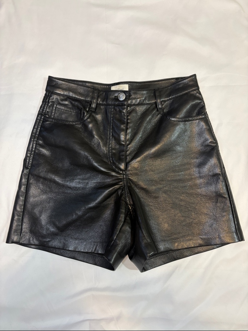 Aritzia Wilfred Melina Black Faux Leather Buttery Soft Supple Shorts 4” Inseam 2